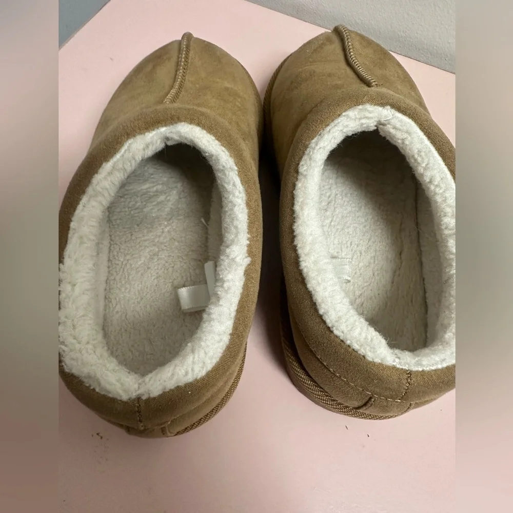 Cozy Tan Kids Slippers by Cat & Jack SZ 12
